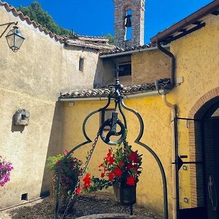 Casa Vacanze Capri アパート Castel Ritaldi